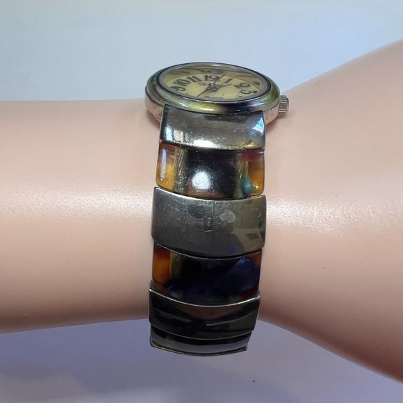 Xanadu Abalone Multicolored Shell and Goldtone Bangle Hinged Quartz Watch Japan main image 7